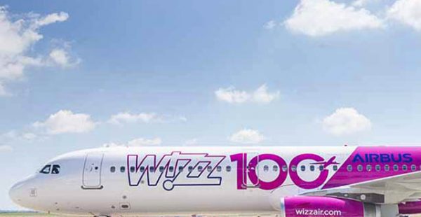 La compagnie aérienne low cost Wizz Air a pris possession de son centième monocouloir Airbus, un A321. Elle en attend encore 268