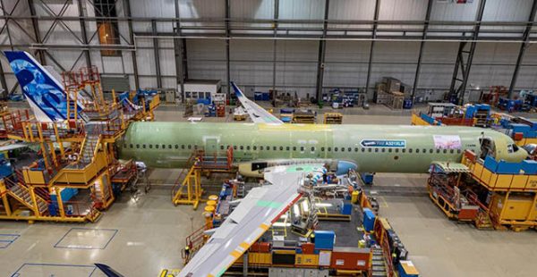 
L’assemblage final du premier Airbus A321XLR, version à très long rayon d’action de l’A321neo, a débuté dans la FAL de 
