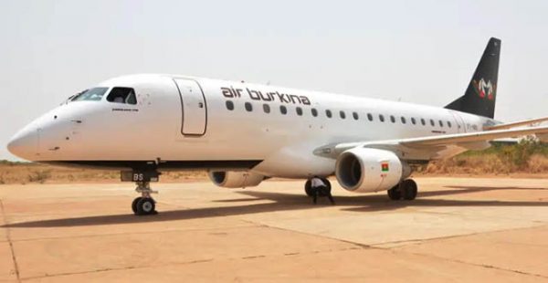 
Le dirigeant de la compagnie aérienne Air Burkina a été licencié avec effet immédiat par le gouvernement, son dernier avion 