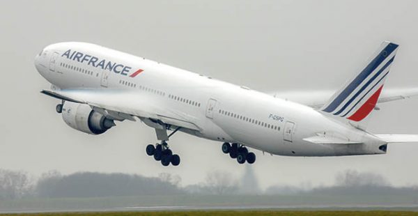 
La compagnie aérienne Air France opèrera à partir de la fin octobre sa route entre Paris et la Guyane uniquement au départ de