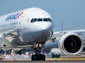 
Des passagers de la compagnie aérienne Air France se sont plaint d’une hausse du prix du billet d’avion, hausse qu’ils att