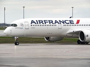 
Air France va recommencer à desservir Bamako, la capitale du Mali, à partir de vendredi 13 octobre, a annoncé la compagnie tri