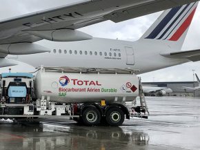 
La compagnie aérienne Air France a réalisé mardi entre Paris et Montréal le 1er vol long-courrier avitaillé avec 16% de carb