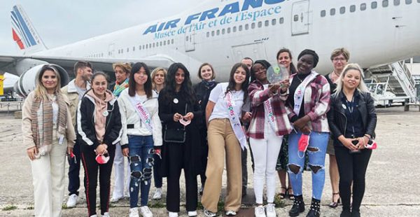 
La compagnie aérienne Air France est partenaire du concours   Féminisons les métiers de l’aéronautique » créé