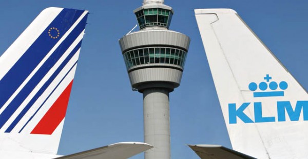 Le groupe aérien Air France-KLM compte renforcer ses fonds propres si les conditions de marché liées à la pandémie de Covid-1