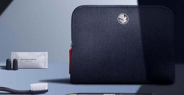 
La compagnie aérienne Air France a présenté de nouvelles trousses de confort pour les passagers des classes Affaires et Premiu