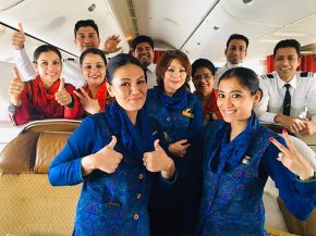 
La compagnie aérienne Air India a publié un manuel de 40 pages à l’attention de ses hôtesses de l’air et stewards, inclua
