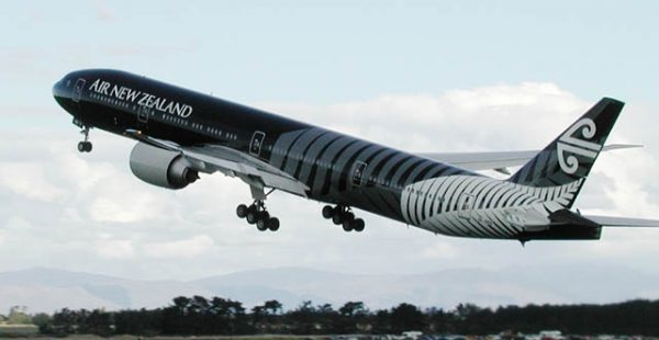 
La compagnie aérienne Air New Zealand retirera de sa flotte tous les Boeing 777 d’ici 2027, l’ensemble du long-courrier deva