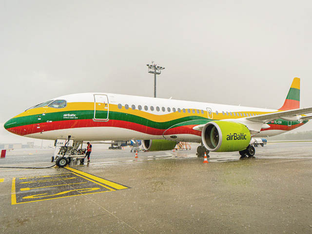 CRJ550 pour United, A220-300 lithuanien pour airBaltic (photos) 81 Air Journal