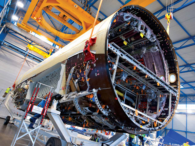 Airbus inaugure la ligne d’assemblage de l’A350 18 Air Journal