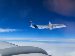 
Airbus teste les vols alimentés entièrement en carburant d’aviation durable (SAF) avec un A321neo, dans le cadre du projet VO
