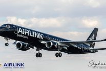
La compagnie aérienne sud-africaine Airlink a dévoilé une livrée spéciale toute noire sur l’un de ses avions – sans bien