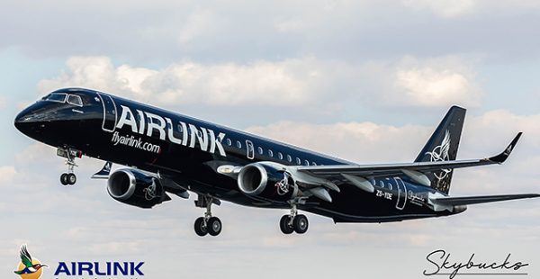 
La compagnie aérienne sud-africaine Airlink a dévoilé une livrée spéciale toute noire sur l’un de ses avions – sans bien