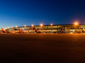 
L’aéroport d’Austin-Bergström a subi mercredi une coupure de courant, affectant les opérations pendant près de quatre heu