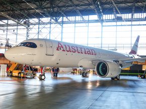 
La compagnie aérienne Austrian Airlines a mis en service hier entre Vienne et Londres son premier Airbus A320neo, trois autres d