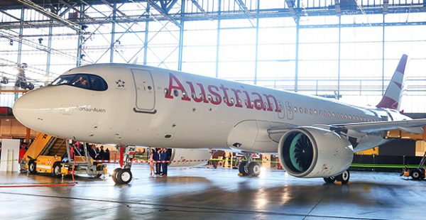 
La compagnie aérienne Austrian Airlines a mis en service hier entre Vienne et Londres son premier Airbus A320neo, trois autres d