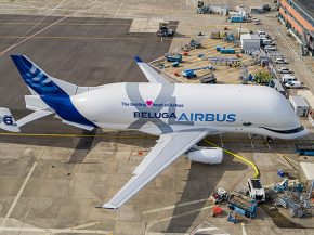
Airbus a annoncé le 8 janvier qu Airbus Beluga Transport, un service de transport de fret important, a reçu son certificat d op