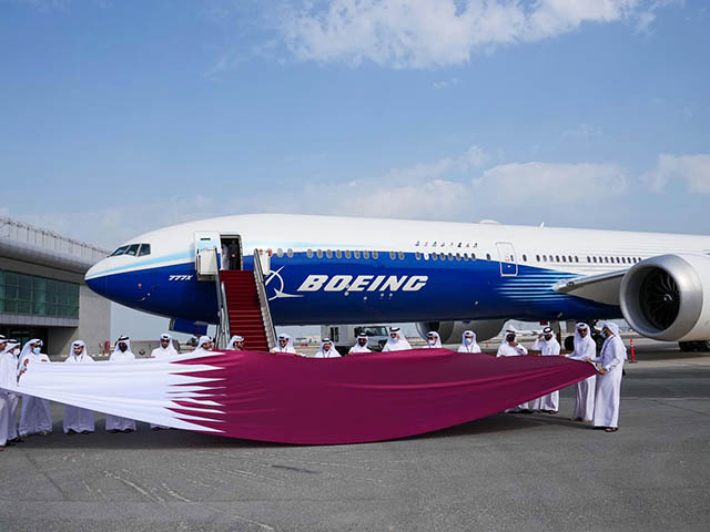 Après Dubaï, le 777X se pose chez Qatar Airways (vidéo)