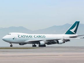 
La compagnie aérienne Cathay Pacific a renommé sa division fret Cathay Cargo au lieu de Cathay Pacific Cargo, un repositionneme