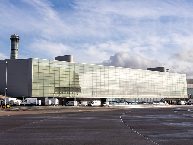 Aéroport de Roissy : Paris renommé Anne de Gaulle pour une semaine 7 Air Journal