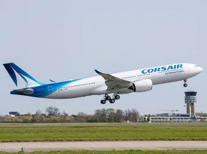 
La compagnie aérienne Corsair permet aux passagers de mettre leur carte d’embarquement, leur carte de fidélité et   Facilip