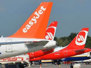 La low cost easyJet a célébré vendredi son vol inaugural&nbsp;au départ de l aéroport Tegel de Berlin et aussi son premier vo