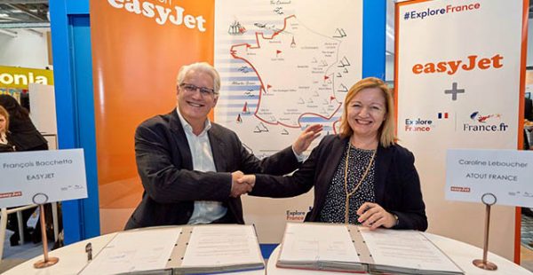 La compagnie aérienne low cost easyJet et Atout France, Agence Française de Développement Touristique ont signé un nouveau con