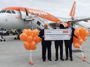 La compagnie aérienne low cost easyJet va relier Bordeaux à Manchester, Toulouse à Liverpool et Nice à Porto, trois nouvelles 