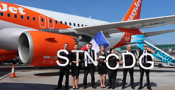 La compagnie aérienne low cost easyJet fermera dès le mois prochain ses bases de Londres-Stansted, Londres-Southend et Newcastle