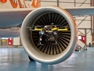 air-journal_easyJet drone reacteur