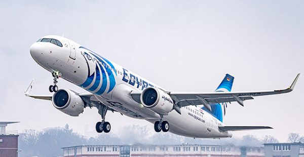 
La compagnie aérienne EgyptAir a pris possession hier du premier des sept Airbus A321neo loués chez AerCap, dont elle est opér