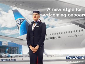 
La compagnie aérienne Egyptair a présenté les nouveaux uniformes de ses hôtesses de l’air et stewards,
Basée à l’aérop