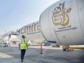 
La compagnie aérienne Emirates Airlines a mené un vol d’essai avec 100% de carburant d’aviation durable (SAF) dans un des d