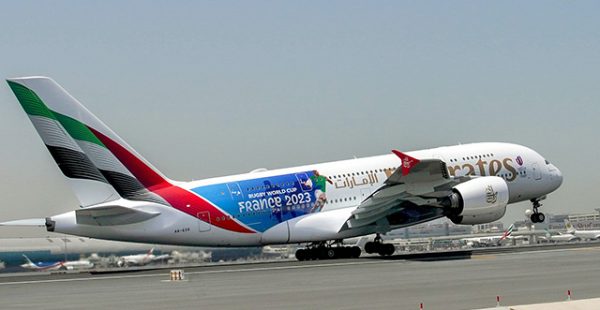 
Emirates recherche des commandants d Airbus expérimentés pour piloter ses Airbus A380 alors que la compagnie aérienne continue