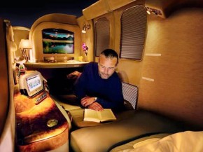 La compagnie aérienne Emirates Airlines a   réorganisé » son offre de produits aux passagers de Première et de cla