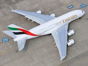 
Le 18 août 2023 à l aéroport de Nice, un Airbus A380 d Emirates, immatriculé A6-EOM, a été immobilisé suite à la découve