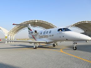 
La compagnie aérienne Emirates Airlines a lancé à Dubaï un service d affrètement régional à la demande,   offrant fl