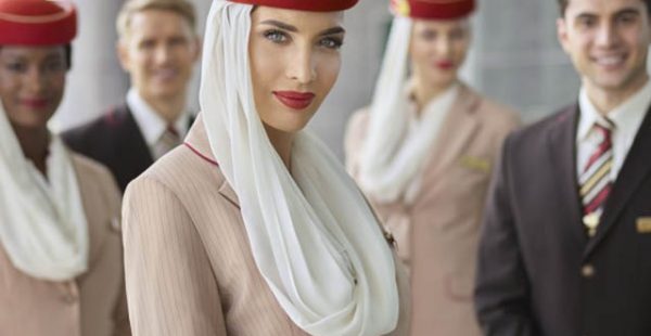 
La compagnie aérienne Emirates Airlines va recruter dans les six prochains mois à Dubaï 3000 hôtesses de l’air et stewards 