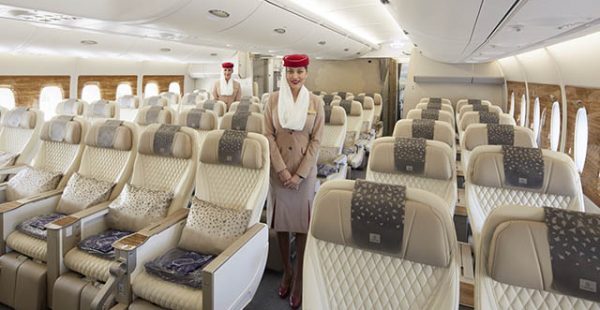 
La compagnie aérienne Emirates Airlines organise deux journées portes ouvertes supplémentaires pour recruter des hôtesses de 
