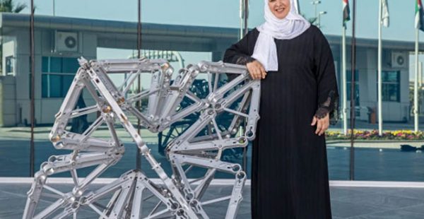 
La compagnie aérienne Etihad Airways s associe à des artistes locaux pour recycler des pièces d avion, transformant les intér