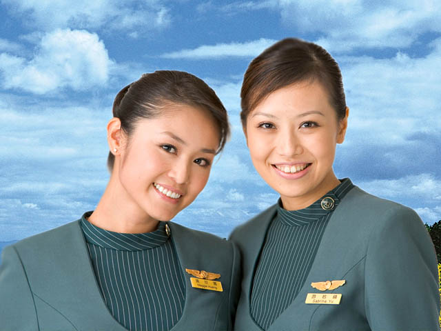 air-journal_eva air hotesses