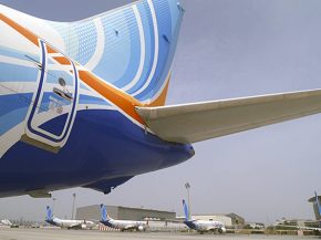 
Flydubai a annoncé aujourd hui un accord pour l achat de 30 Boeing 787-9 Dreamliner pour développer son réseau avec l introduc