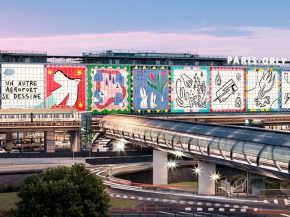 
Paris Aéroport a dévoilé une nouvelle fresque   évolutive » sur la façade du Terminal 4 d’Orly,   témoin de l’eng