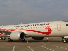 
Le retour dans le ciel chinois des Boeing 737 MAX se poursuit, les compagnies aériennes Fuzhou Airlines et Lucky Air remettant l