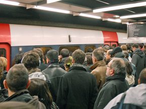
L’accès à l’aéroport de Paris-Orly sera de nouveau compliqué vendredi prochain, un nouvel appel à la grève du RER B aya