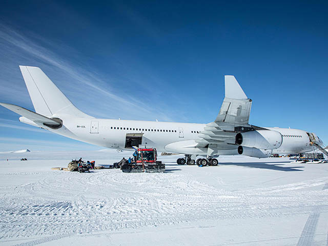 air-journal_hifly-a340-antarctique%C2%A9Marc-Bow-Hi-Fly-4.jpg