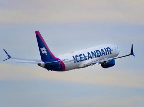 
En octobre 2023, Icelandair a transporté 364 000 passagers, soit une augmentation de 9 % par rapport à octobre de l année dern
