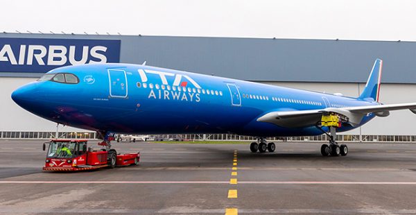 
ITA Airways a pris livraison de son premier A330-900, en location auprès d Air Lease Corporation, a annoncé hier l avionneur eu