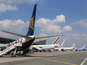 
L’aéroport Lille-Lesquin propose cet été plus de 50 destinations en France, en Europe ou en Méditerranée, avec de nombreus