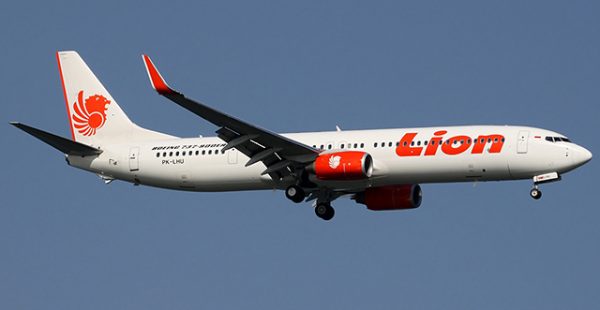 
La collision au sol entre un Boeing 737 de la compagnie aérienne low cost Lion Air et un bâtiment dans un aéroport indonésien
